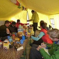 everest19-advanced-base-camp-comforts