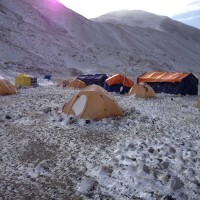 everest27-snowy-camp