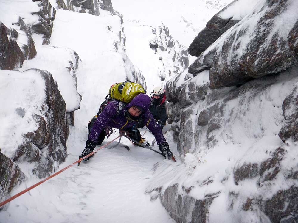 Superb-Snow-Ice-in-The-Runnel,-Cairngorms