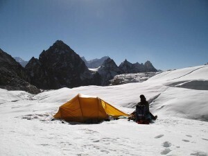 Kyajo Ri lake camp