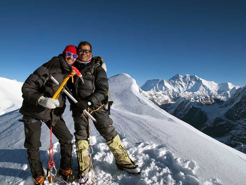 Baruntse and Mera Peak success