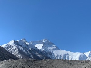 First Close Up Views of Everest For Adventure Peaks 2019 Team