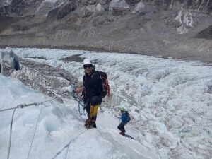 Everest-khumbu-icefall4